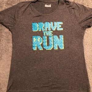 Under Armour HeatGear Shirt - size L